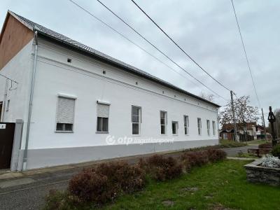 Eladó sorház Biharkeresztes
