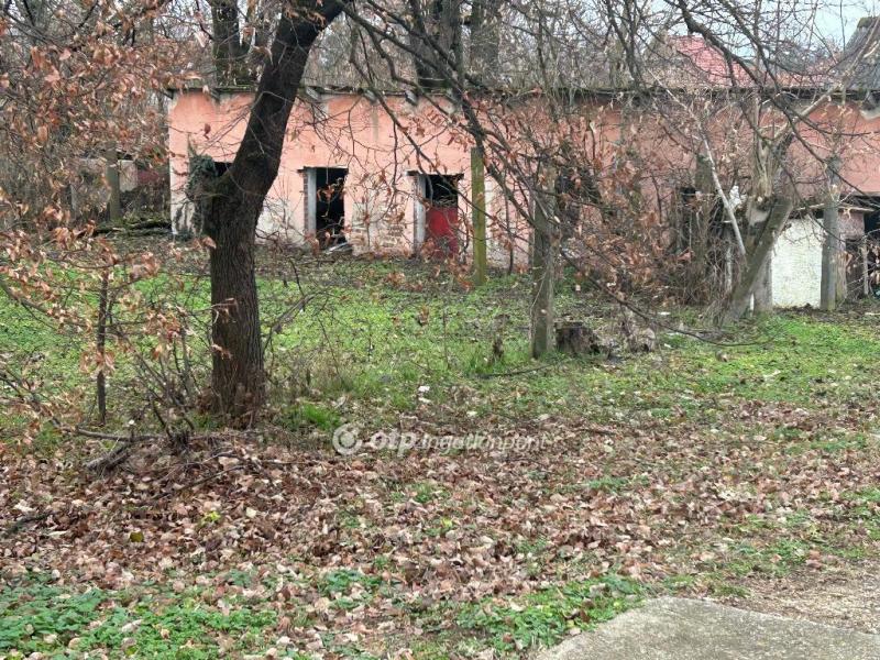 Eladó sorház Biharkeresztes