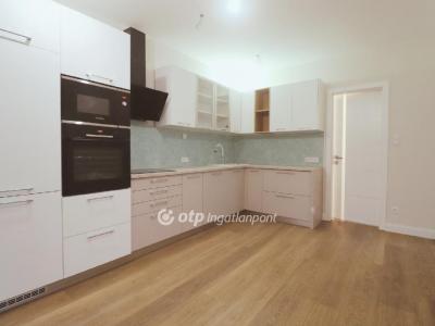 Eladó lakás Zamárdi
