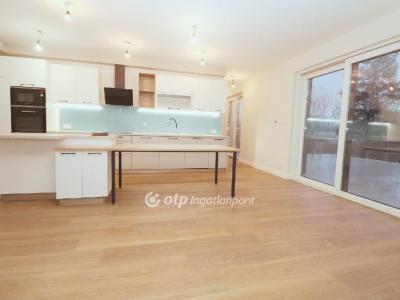 Eladó lakás Zamárdi