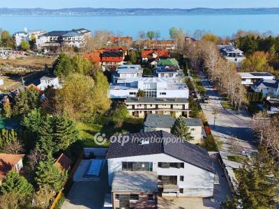 Eladó lakás Zamárdi