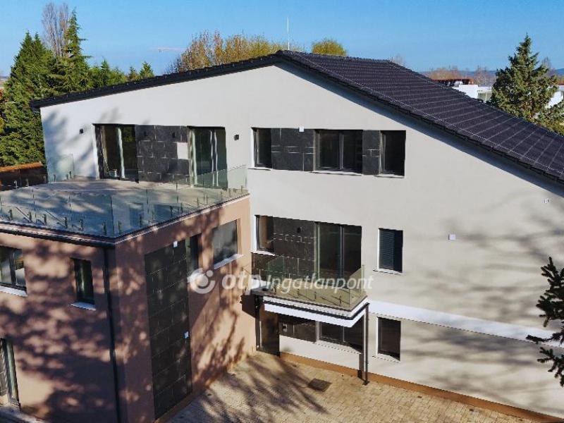 Eladó lakás Zamárdi