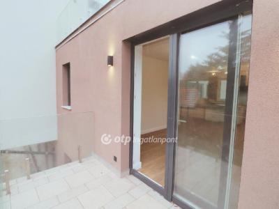 Eladó lakás Zamárdi