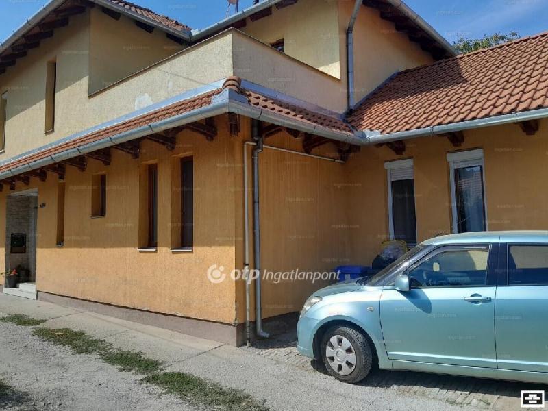 Eladó ikerház Hajdúböszörmény