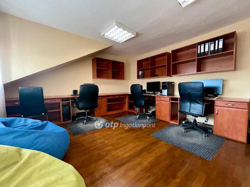 Eladó családi ház Debrecen