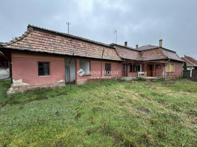 Eladó családi ház Albertirsa
