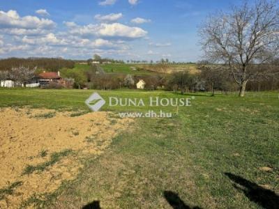 Eladó lakóövezeti telek Pécsudvard