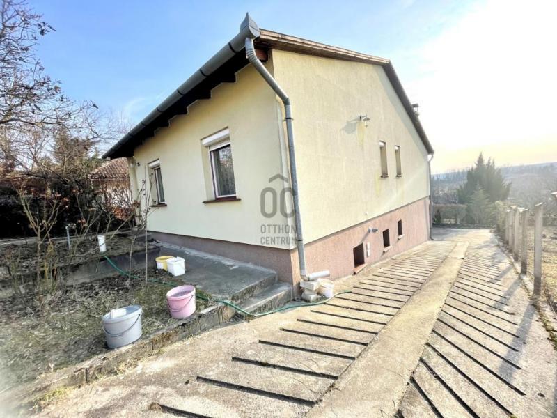 Eladó családi ház Mogyoród