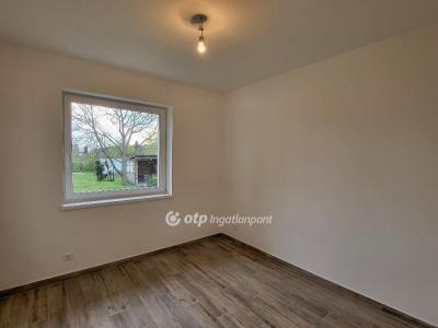 Eladó családi ház - 8600 Siófok