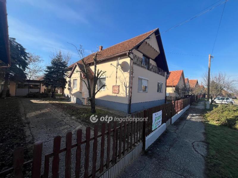 Eladó családi ház Berettyóújfalu