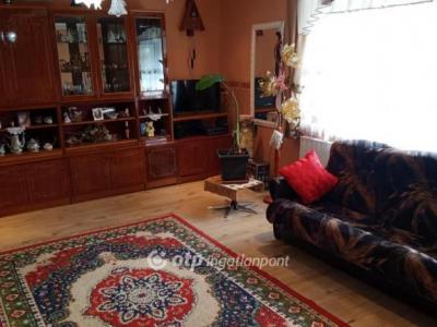 Eladó családi ház Tiszaföldvár