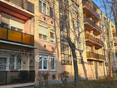 Eladó lakás Debrecen