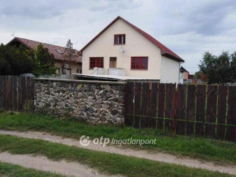 Eladó családi ház Debrecen