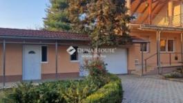 Eladó családi ház Balatonboglár