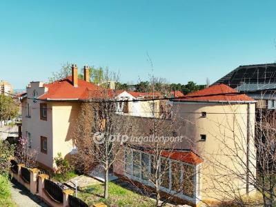 Eladó családi ház Siófok