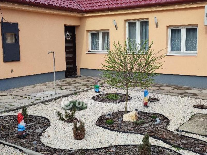 Eladó családi ház Debrecen