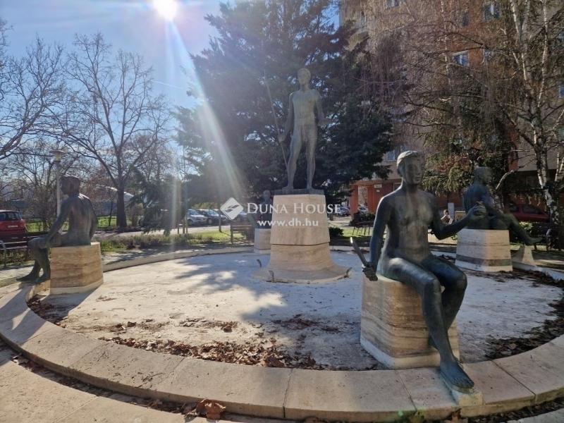 Eladó lakás Budapest