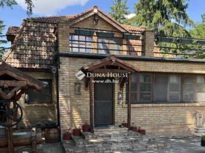 Eladó családi ház Majosháza