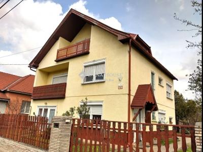 Eladó családi ház Piliscsév