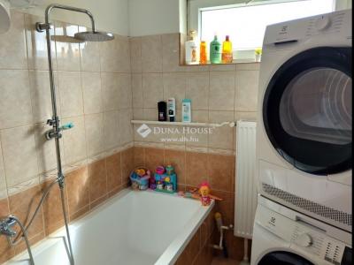 Eladó családi ház Piliscsév