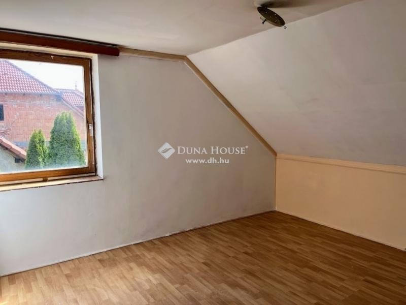 Eladó családi ház Pécs