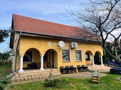 Eladó családi ház Pécs