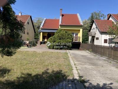 Eladó családi ház - 6000 Kecskemét, Tavaszmező utca