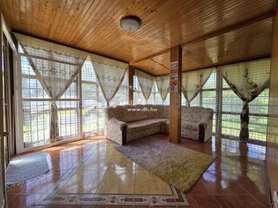 Eladó családi ház Budapest