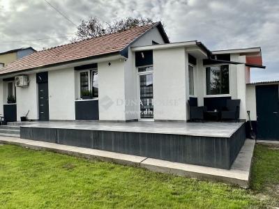 Eladó családi ház Budapest