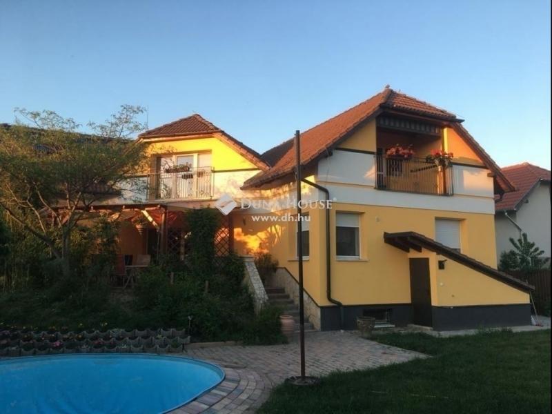 Eladó lakás Halásztelek