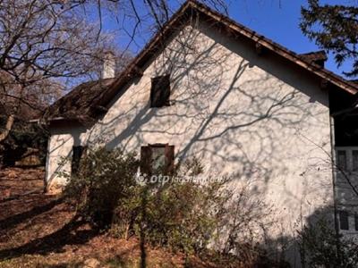 Eladó nyaraló Balatonalmádi