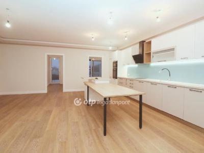 Eladó lakás Zamárdi