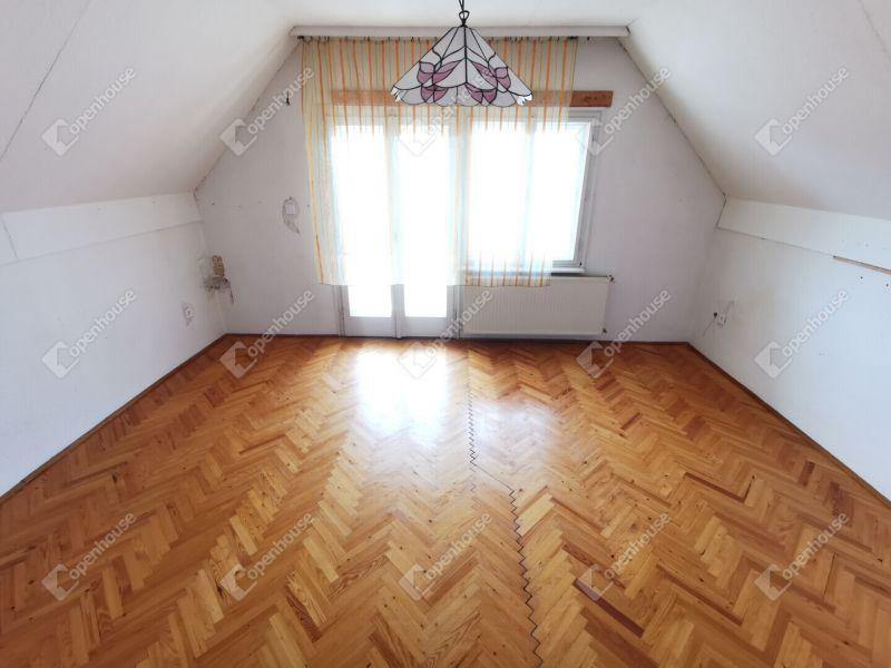 Eladó családi ház Balatonalmádi