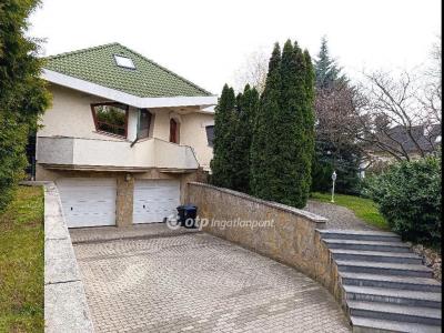Eladó családi ház - 2030 Érd