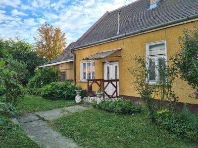 Eladó ikerház Budapest
