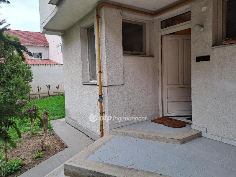 Eladó lakás Szeged