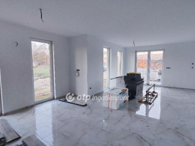 Eladó családi ház Gyenesdiás