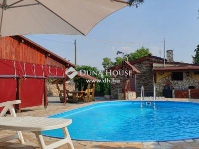 Eladó családi ház Budapest