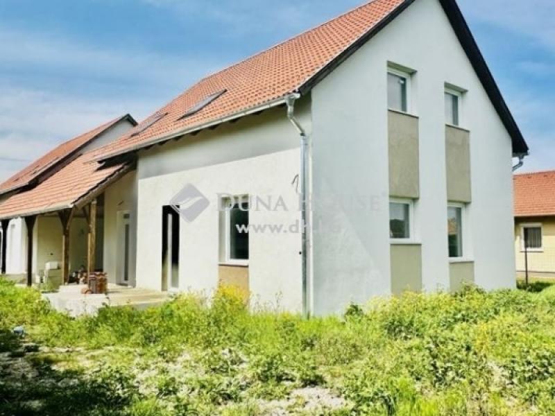 Eladó ikerház Délegyháza
