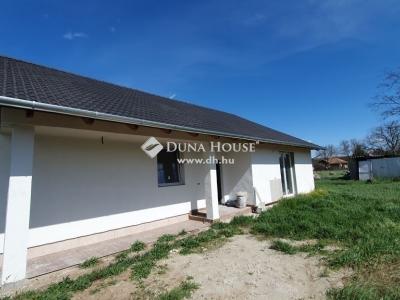 Eladó családi ház Kóka
