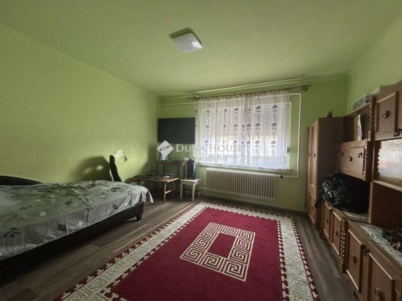 Eladó családi ház Vecsés