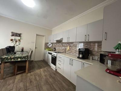 Eladó családi ház Vecsés