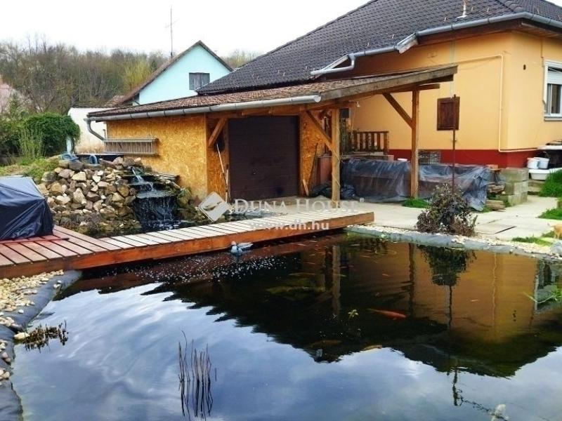 Eladó családi ház