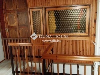 Eladó családi ház Vecsés