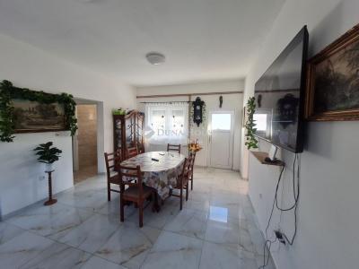 Eladó családi ház Siófok