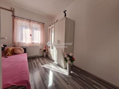 Eladó családi ház Siófok