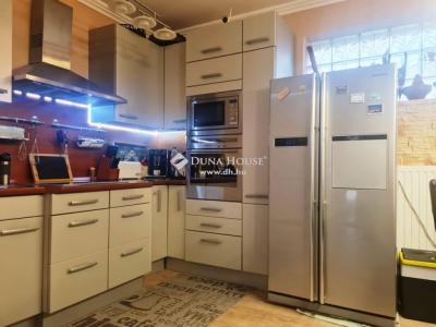 Eladó családi ház Siófok