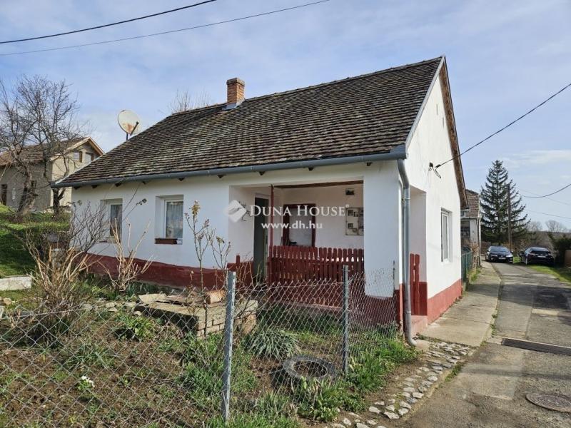 Eladó családi ház Palkonya
