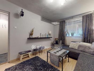 Eladó családi ház Kazincbarcika