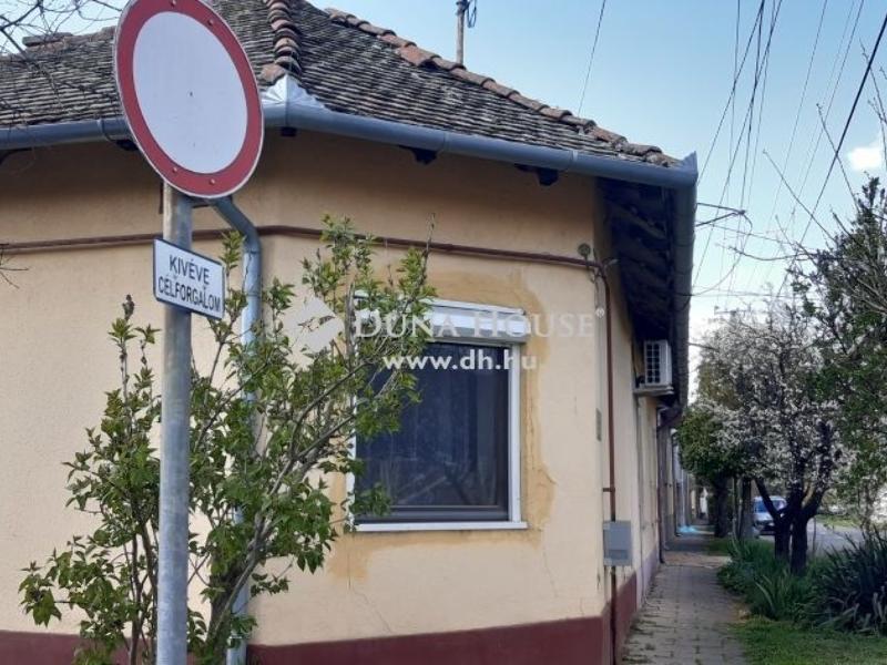 Eladó családi ház Szentes